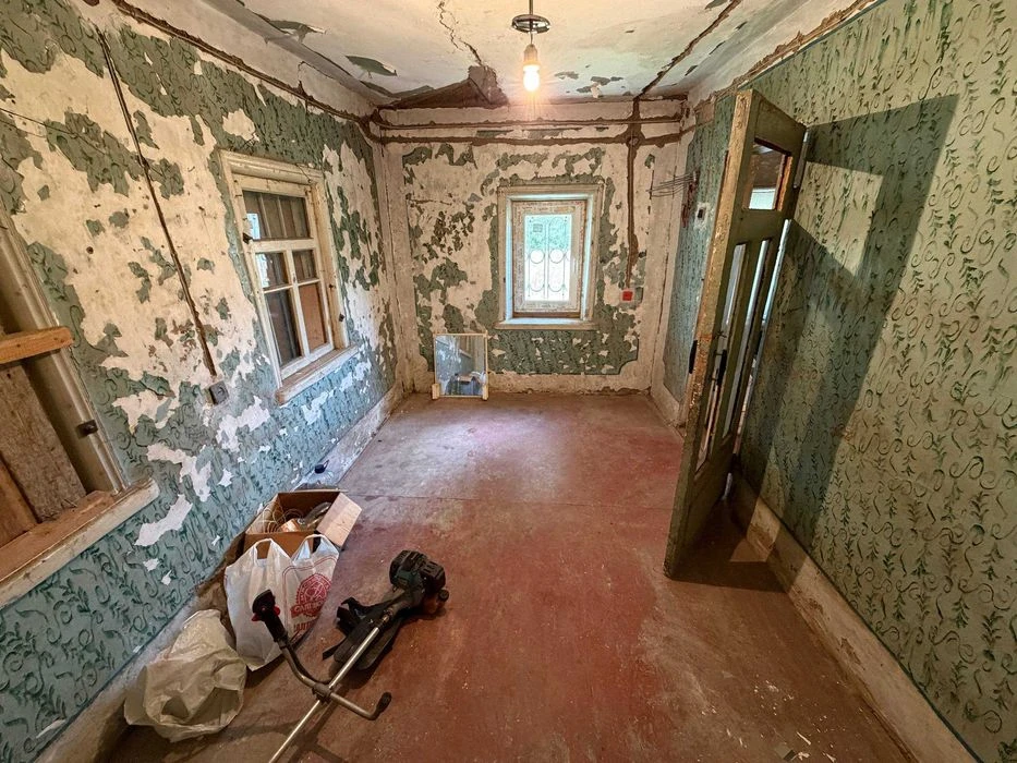 Будинок в затишній локації біля Полтави, велика земельна діл