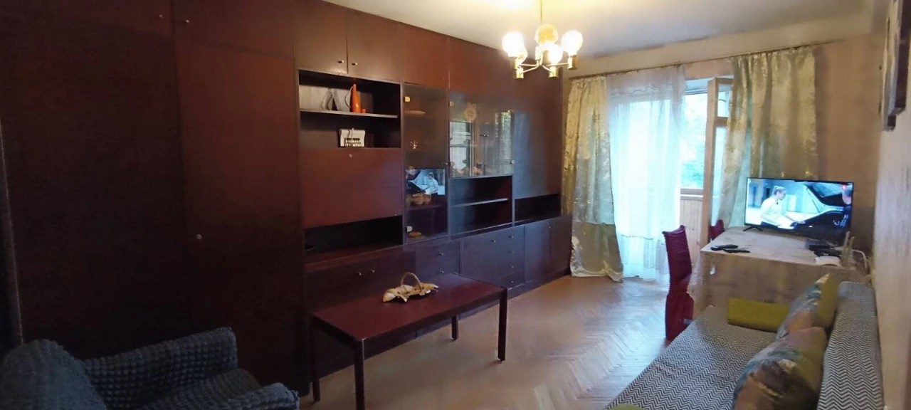 Без комиссии своя 3-комнатная квартира в 500 м. от Метро Лев