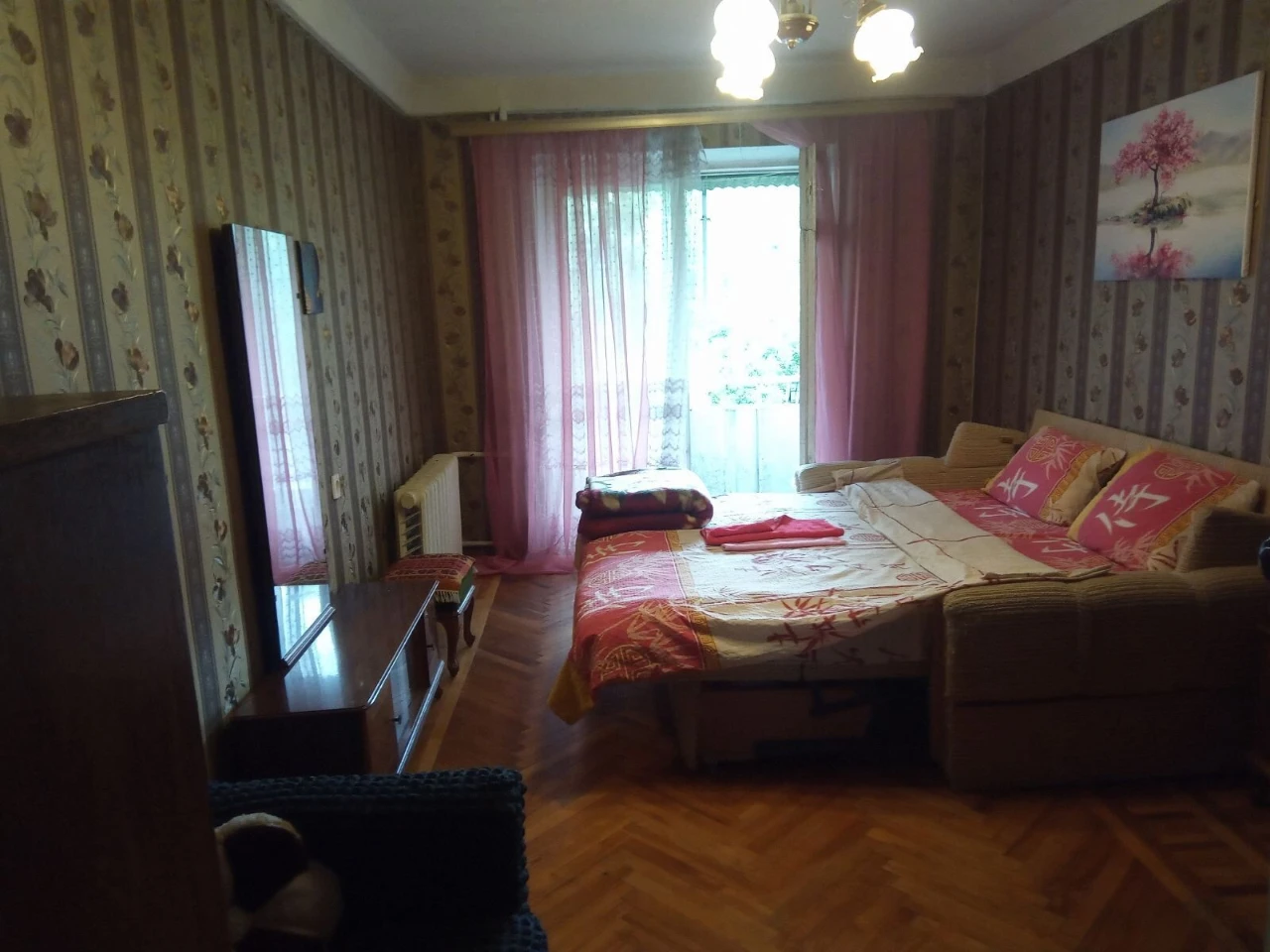Без комиссии своя 3-комнатная квартира в 500 м. от Метро Лев