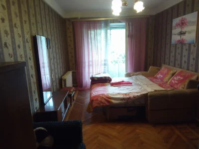 Без комиссии своя 3-комнатная квартира в 500 м. от Метро Лев