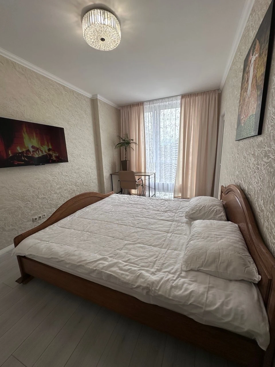 Аренда 2-комнатной квартиры 75.6 м², Александра Олеся ул., 1