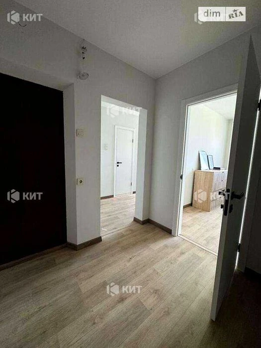 3 rooms, 70 sq. m., Pavlovo Pole, Botanichesky Sad metro station, Derevyanko St., 17