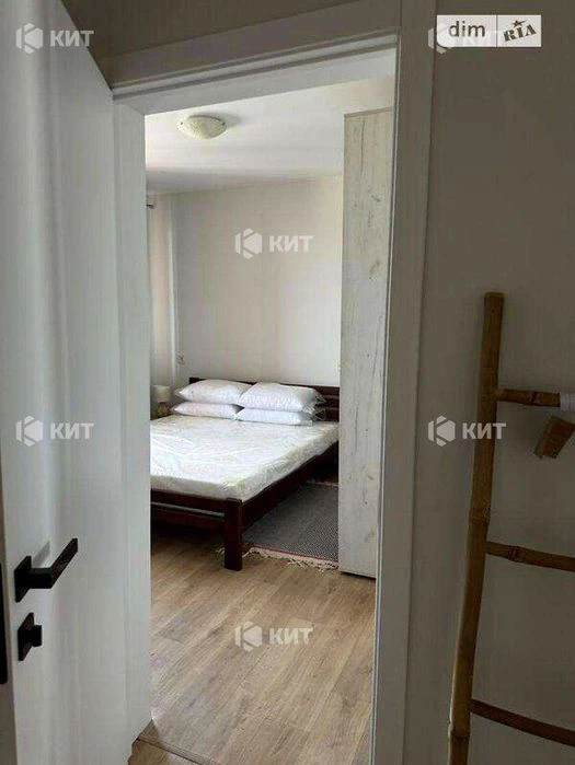 3 rooms, 70 sq. m., Pavlovo Pole, Botanichesky Sad metro station, Derevyanko St., 17