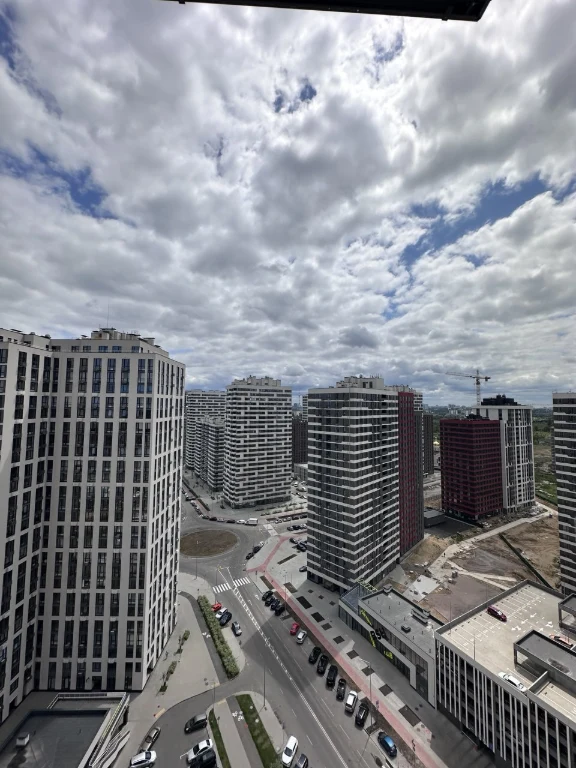 Аренда 2-комнатной квартиры 75.6 м², Александра Олеся ул., 1