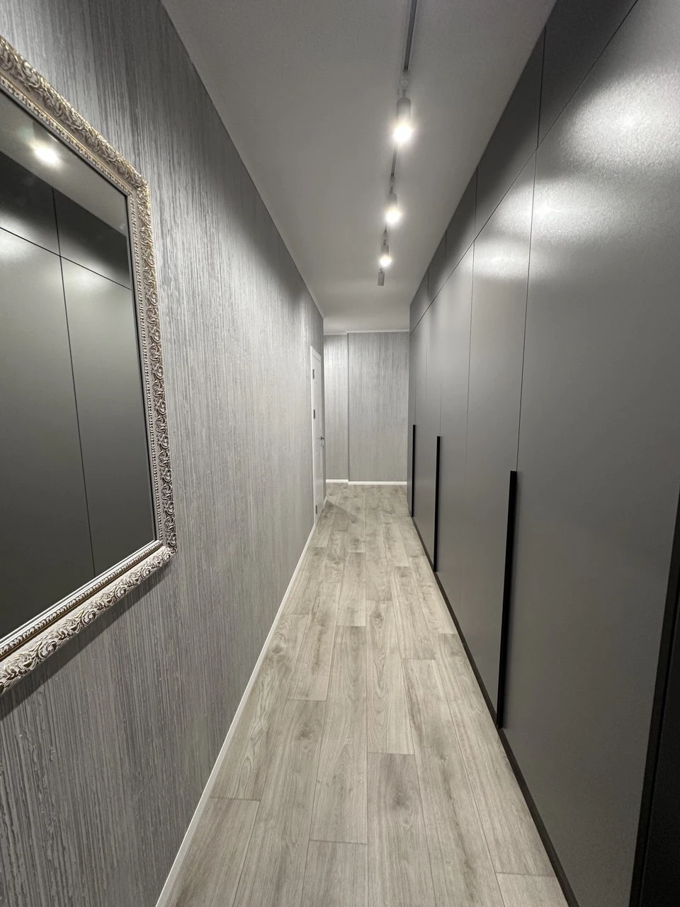 Аренда 2-комнатной квартиры 75.6 м², Александра Олеся ул., 1