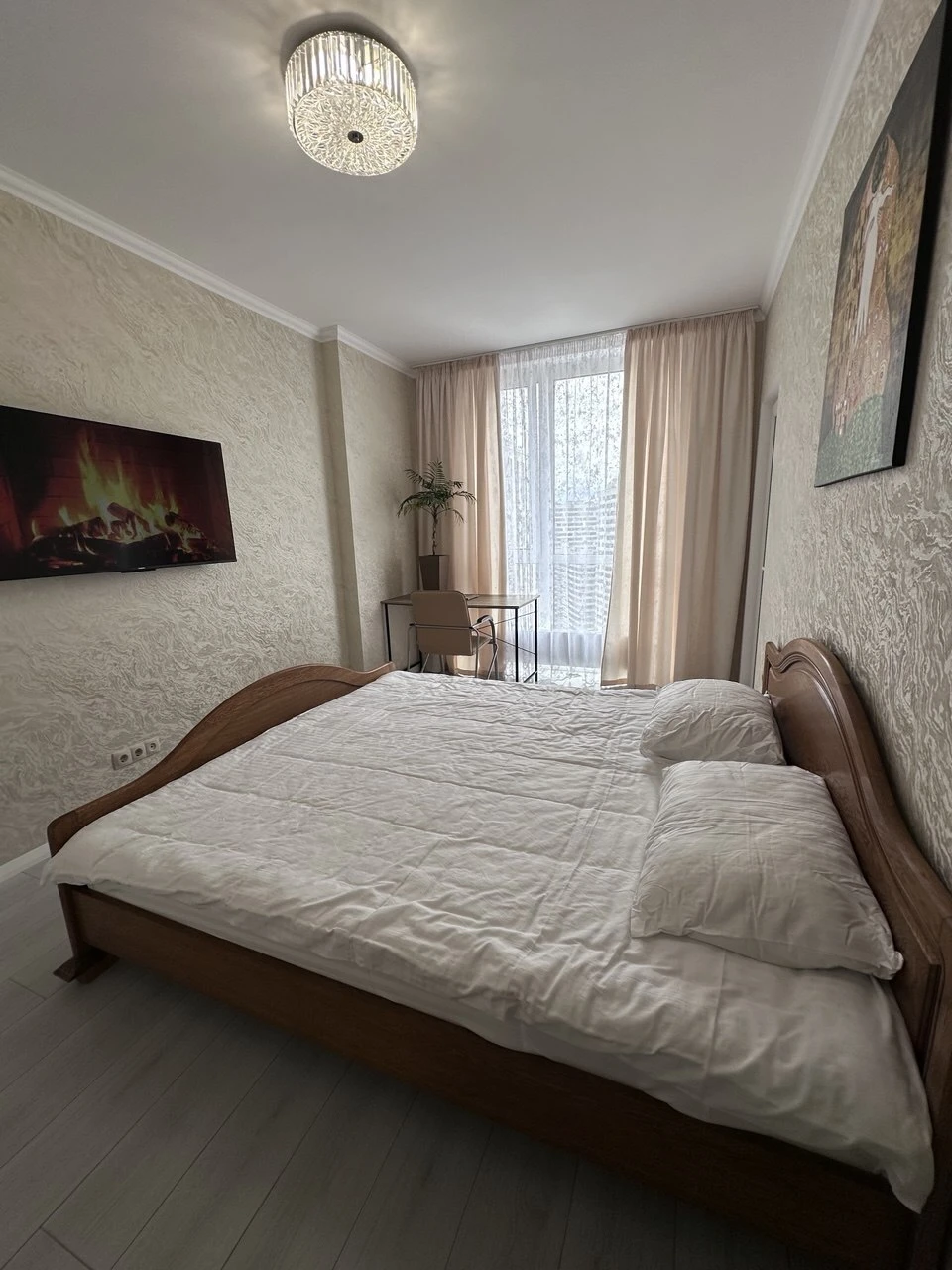 Аренда 2-комнатной квартиры 75.6 м², Александра Олеся ул., 1