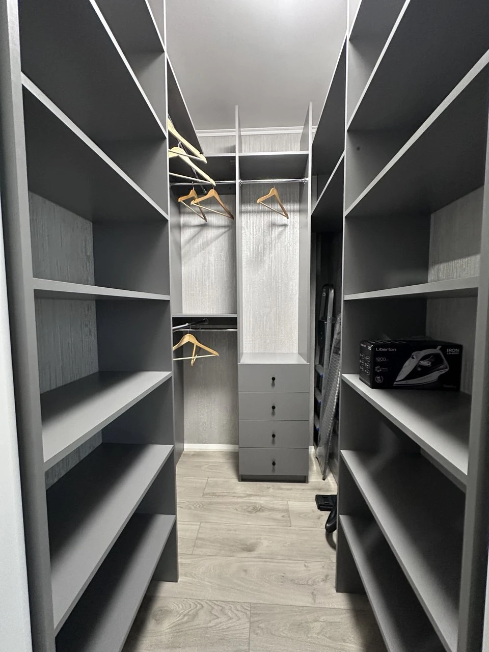 Аренда 2-комнатной квартиры 75.6 м², Александра Олеся ул., 1