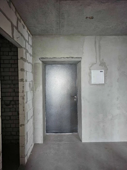 I am selling an apartment in the Zhukovsky residential complex with an area of 107 m², a new building.