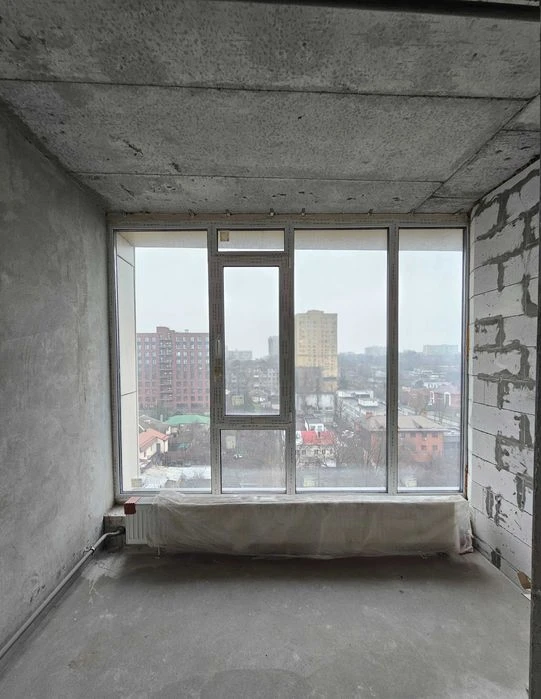 I am selling an apartment in the Zhukovsky residential complex with an area of 107 m², a new building.