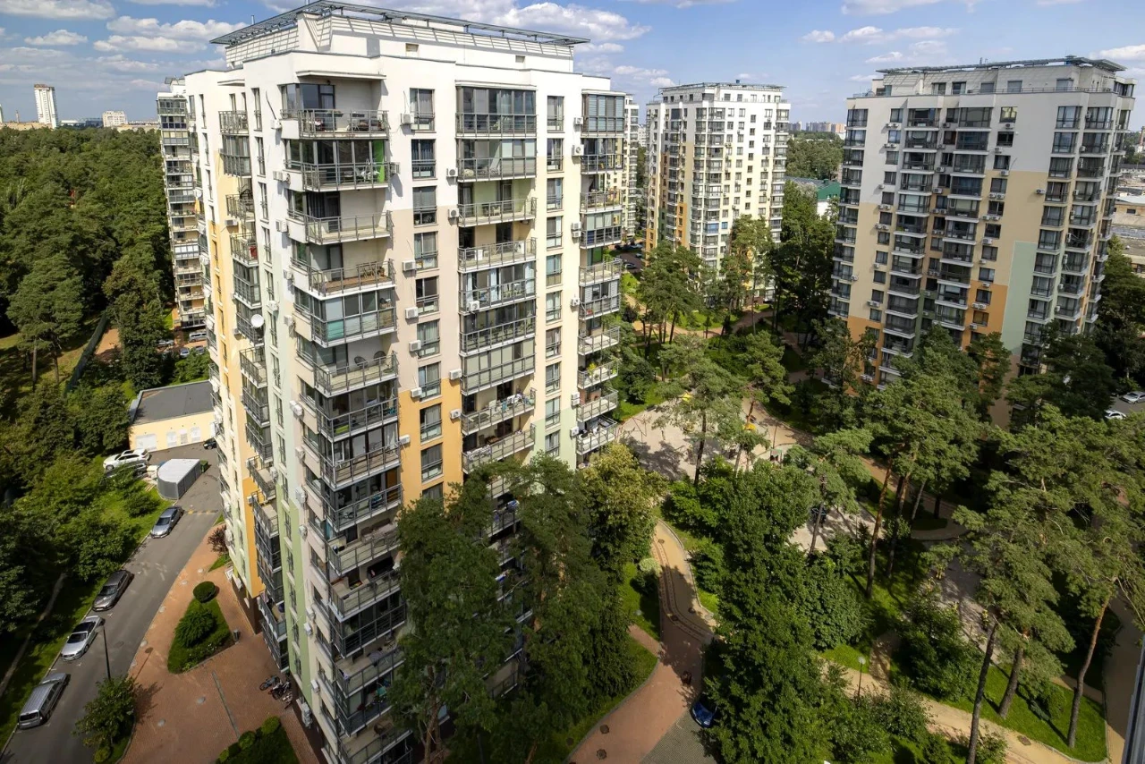 Apartment for sale on Petrytskoho A. 15a street in a new building in Kyiv