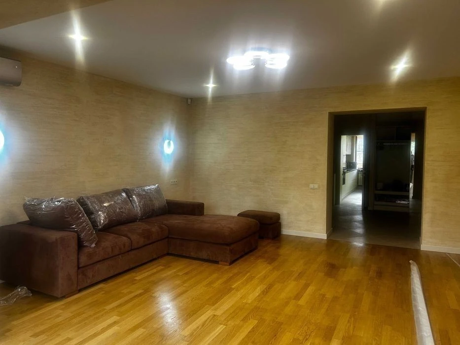 Аренда 3-комнатной квартиры 116 м², Тарасовская ул., 21