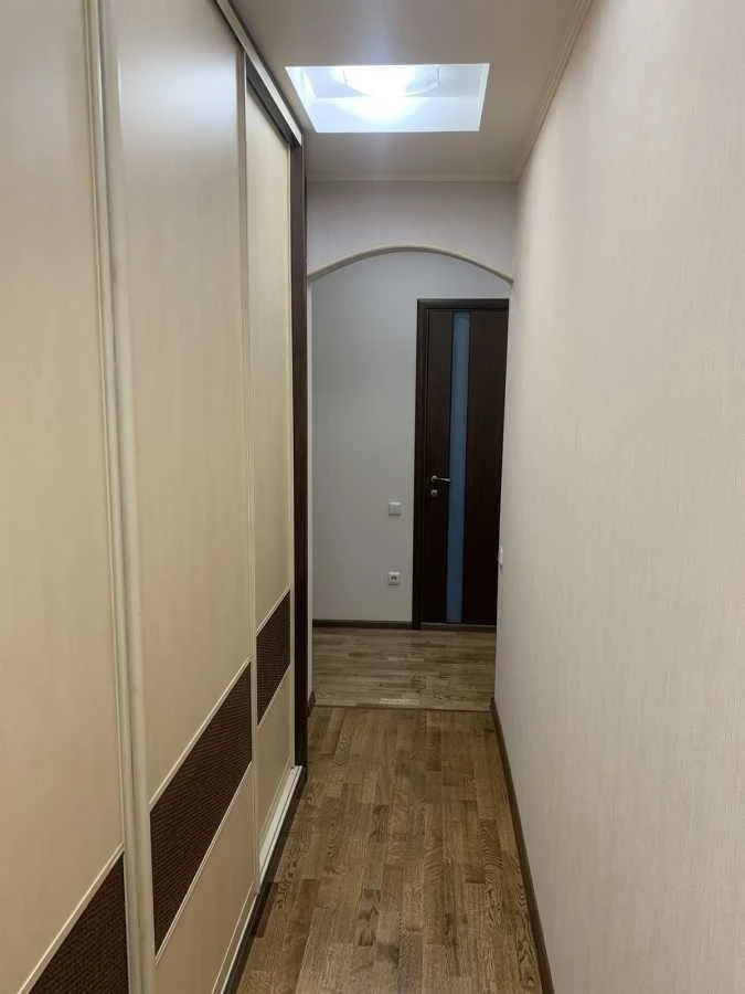 Аренда 2-комнатной квартиры 75 м², Европейская пл., Союзу, 1