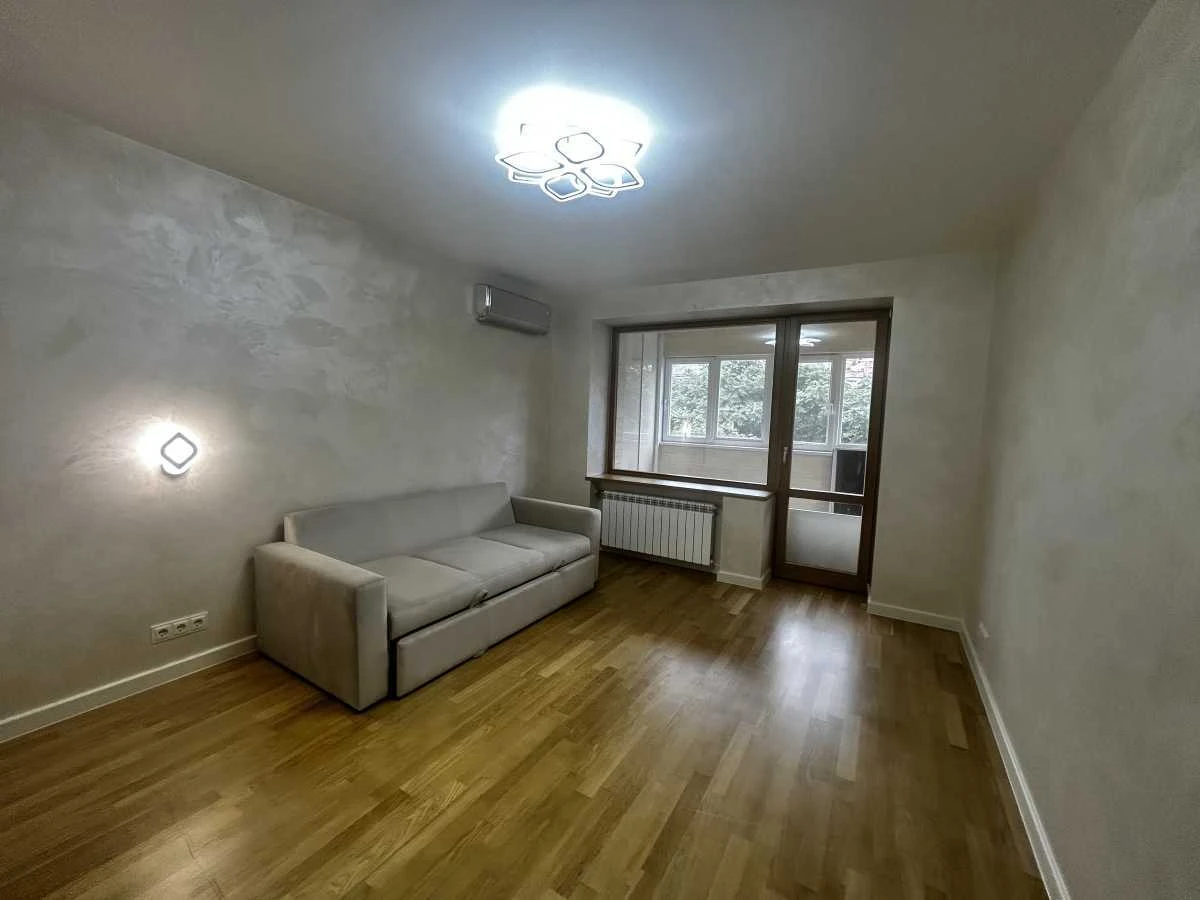Аренда 3-комнатной квартиры 116 м², Тарасовская ул., 21