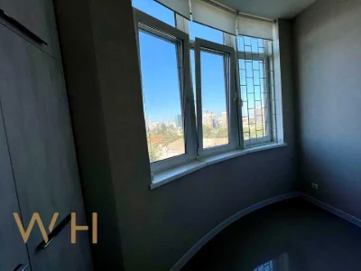 Квартира. Київ, Кудрявський узвіз