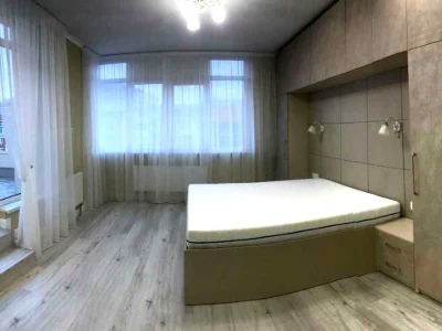 Квартира. Київ, Юлії Здановської вул. (Ломоносова)