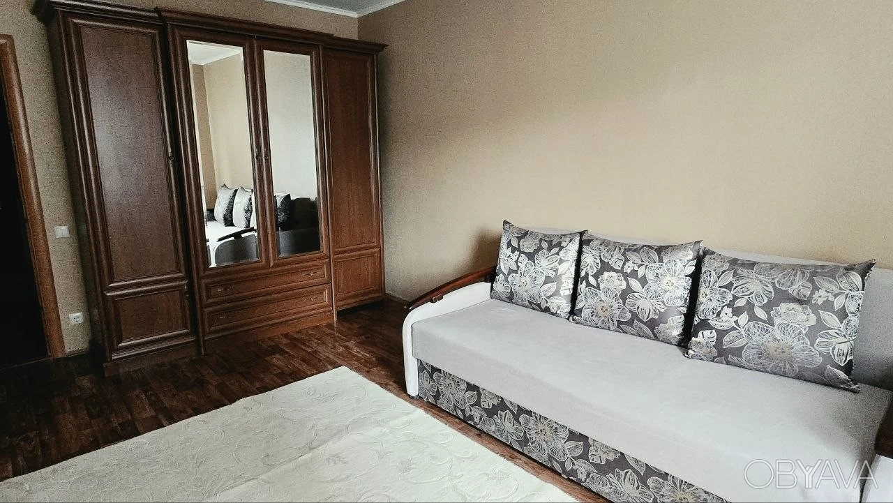 Без комісії! 2-кімнатна квартира 72 м²  Генератор  м. Позняк