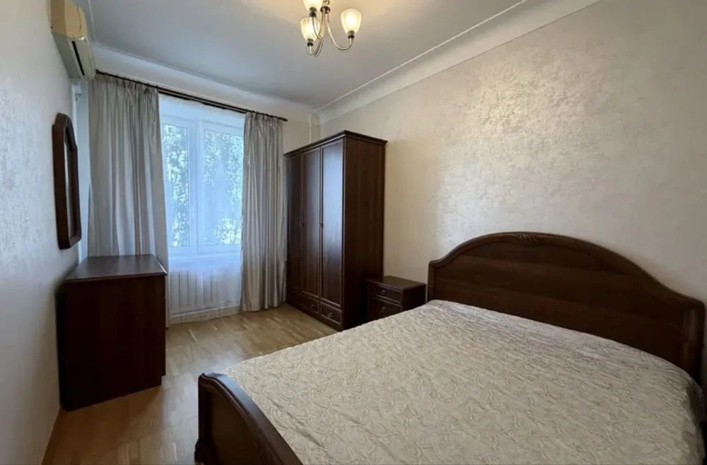 Довгострокова оренда квартири, вул. Івана Мазепи, м. Арсенал