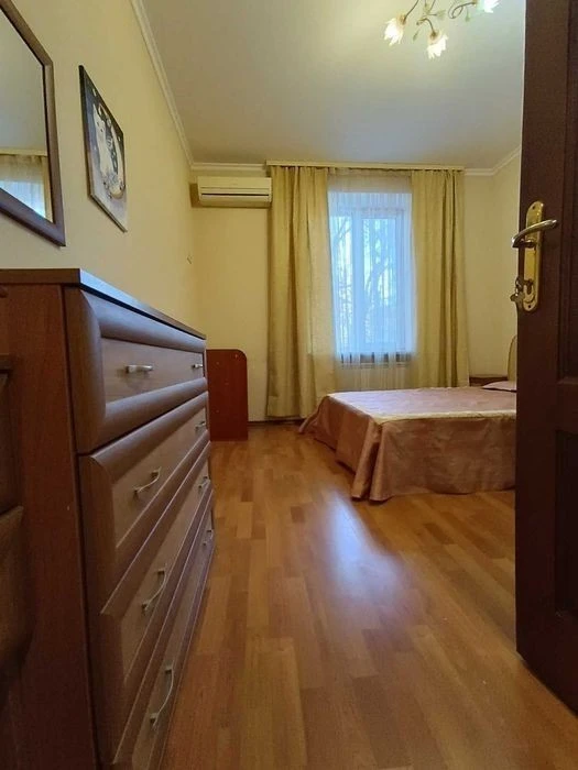 Оренда 2кк. від власника без комісії Печерськ вул. Ділова