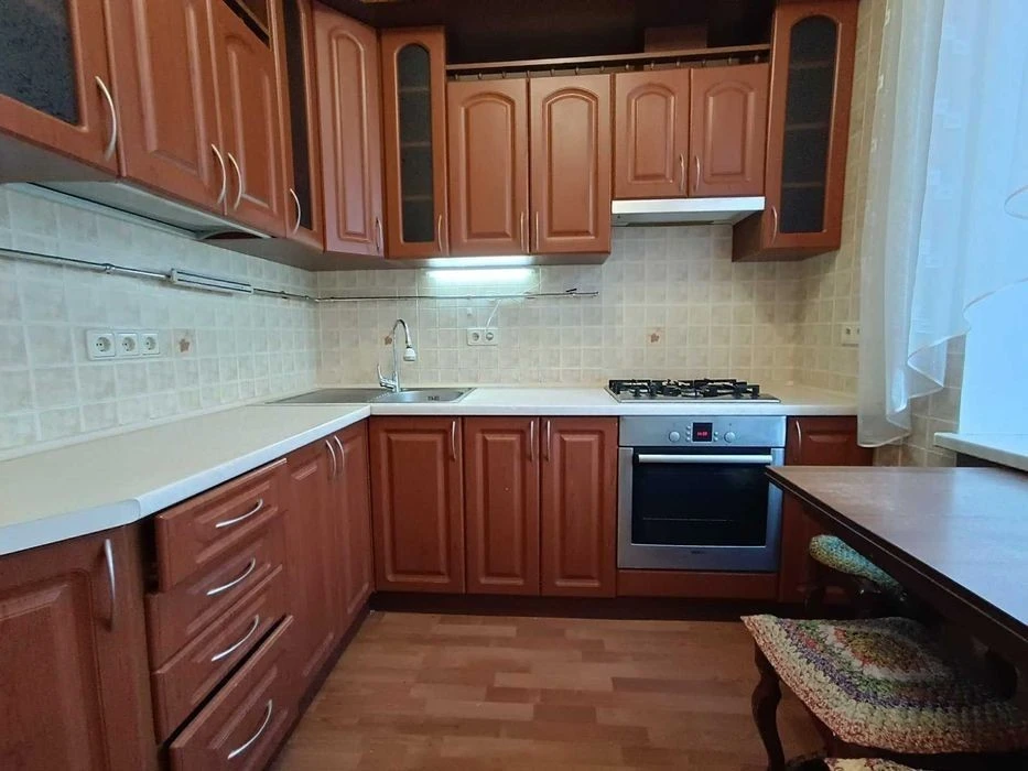 Оренда 2кк. від власника без комісії Печерськ вул. Ділова