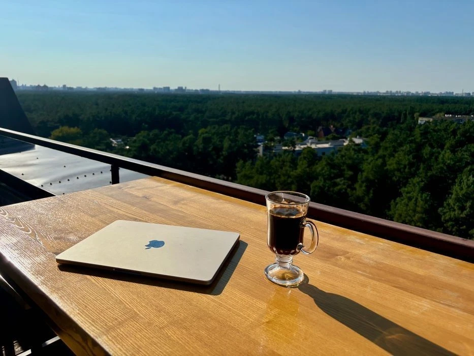 Оренда видової квартири з терасою (пентхаус), м. Лісова, ЖК