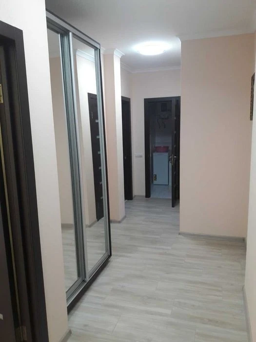Оренда квартири 74 кв. м. вул. Коперника, з 18 серпня