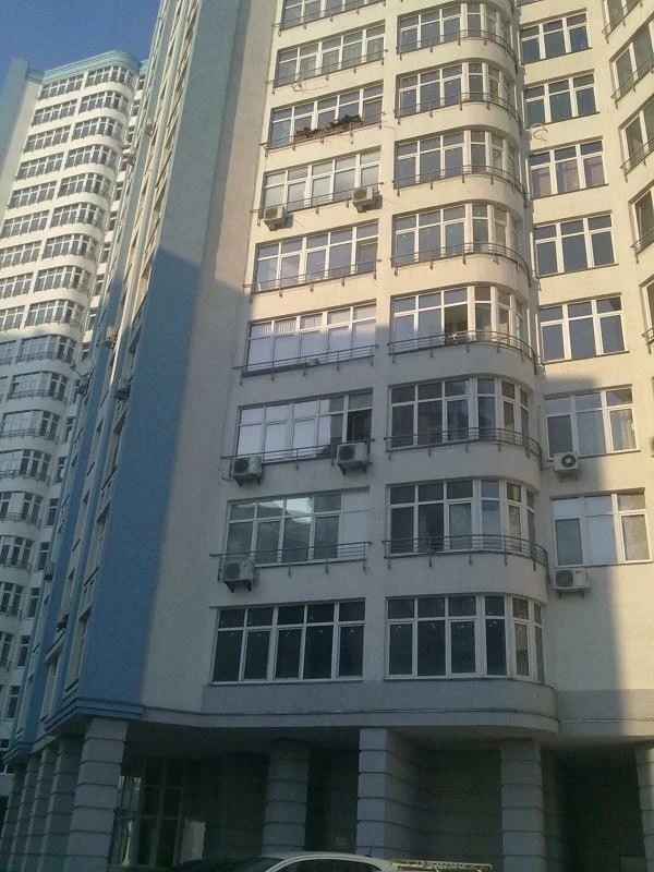 Аренда 3-комнатной квартиры 117 м², Днепровская наб., 26К