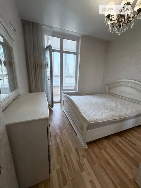 Довготривала оренда 3к квартири на вул. Кадетський Гай 10 •