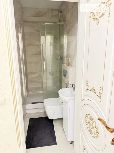 Довготривала оренда 3к квартири на вул. Кадетський Гай 10 •
