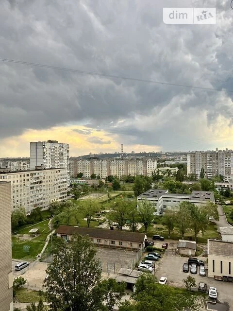 Довготривала оренда 3к квартири на вул. Олександра Архипенка