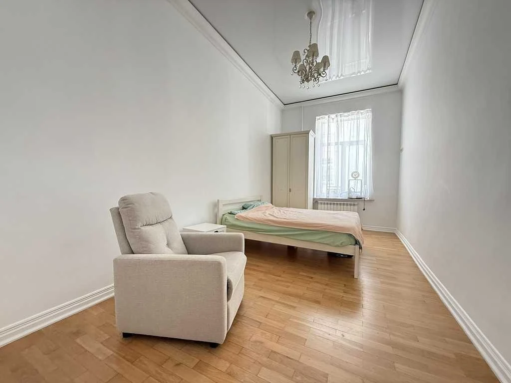 Аренда 4-комнатной квартиры 142 м², Шота Руставели ул., 12