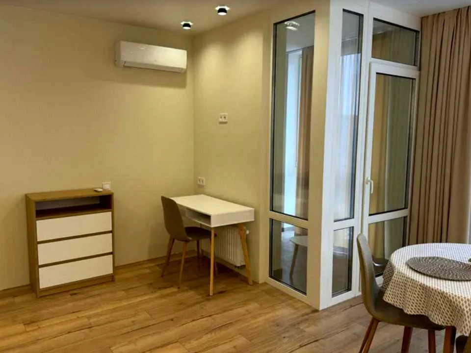 Квартира. Київ, Зарічна вул., 6 к