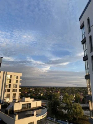 Здається біля метро "Славутич". в ЖК "Рив'єра" 1-кімнатна кв
