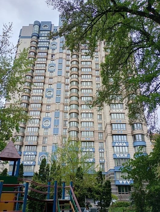 Видова 4-к квартира. Інститутська 18-а." Липська Вежа" Премі