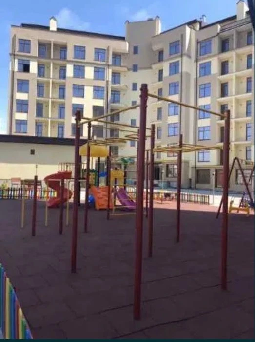 Продам ЖК КЛАБ МАРИН 1 комнатную студию,46 м с ремонтом