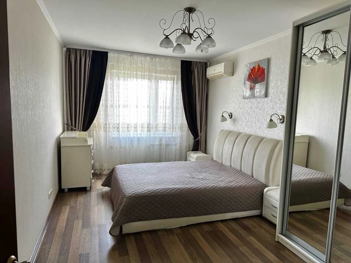 Аренда 3-комнатной квартиры 93 м², Василия Порика просп., 7Б