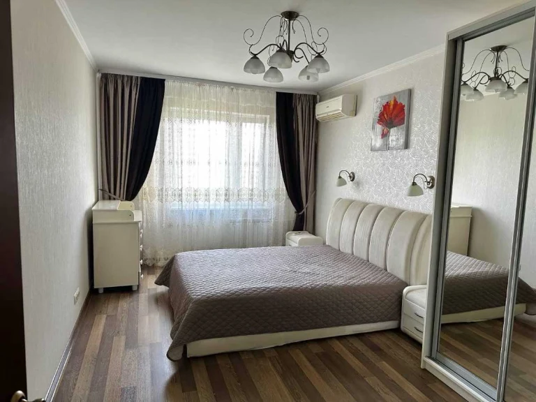 Аренда 3-комнатной квартиры 93 м², Василия Порика просп., 7Б