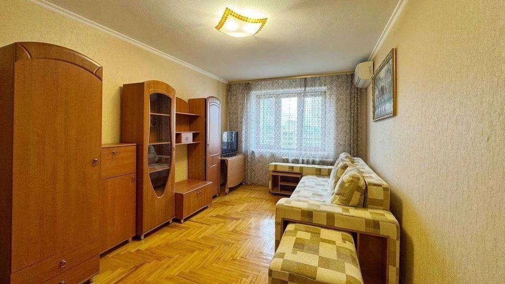 Оренда 4к квартири Оболонь Набережна