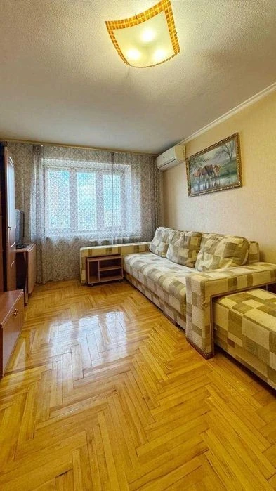 Оренда 4к квартири Оболонь Набережна