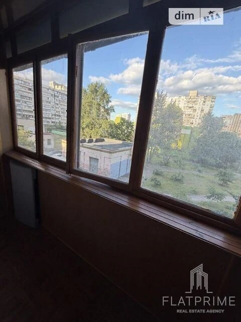Sale of 1-room apartment 38.8 sq. m. on Larisa Rudenko St. 13 • ID