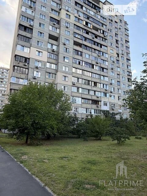 Sale of 1-room apartment 38.8 sq. m. on Larisa Rudenko St. 13 • ID