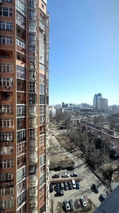 Оренда 2-кімнатної квартири на вул. Євгена Коновальця 32Г, П