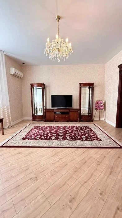 Оренда 2-кімнатної квартири на вул. Євгена Коновальця 32Г, П