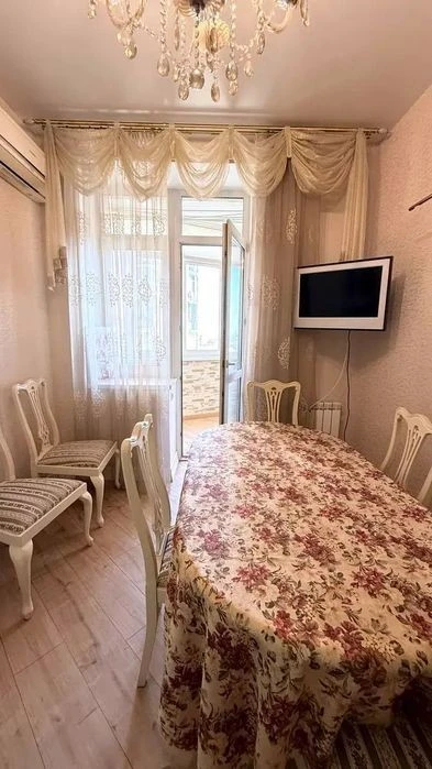 Оренда 2-кімнатної квартири на вул. Євгена Коновальця 32Г, П