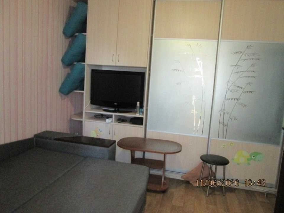 Аренда 3-комнатной квартиры 74.5 м², Академика Глушкова прос