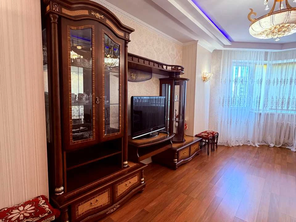 Квартира. Київ, Олександра Мишуги вул.