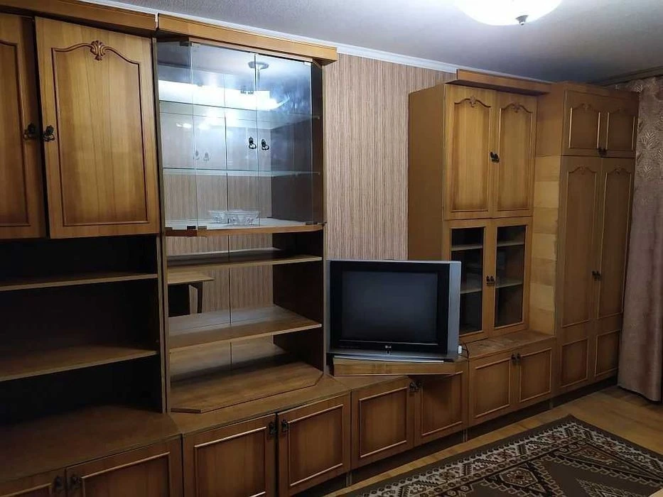Здам 1-кім. квартиру - Дніпровський р-н, вул. Райдужна.