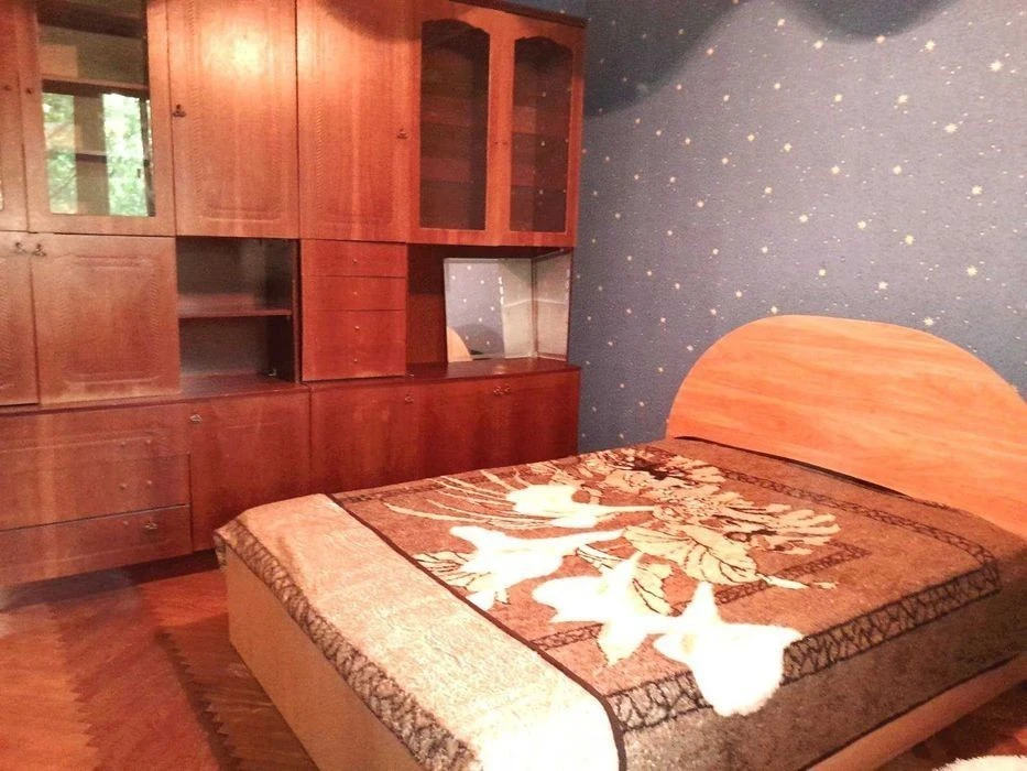 Оренда 2 кім. квартири вул, Анни Ахматової, 17 метро Позняки