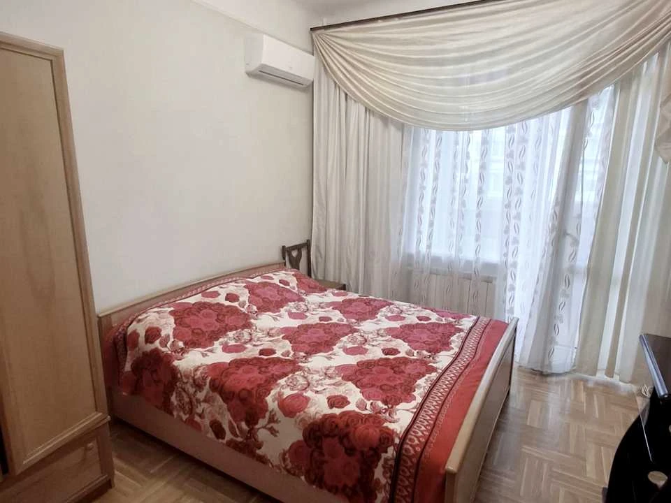 Квартира. Київ, Велика Васильківська вул. (Червоноармійська)