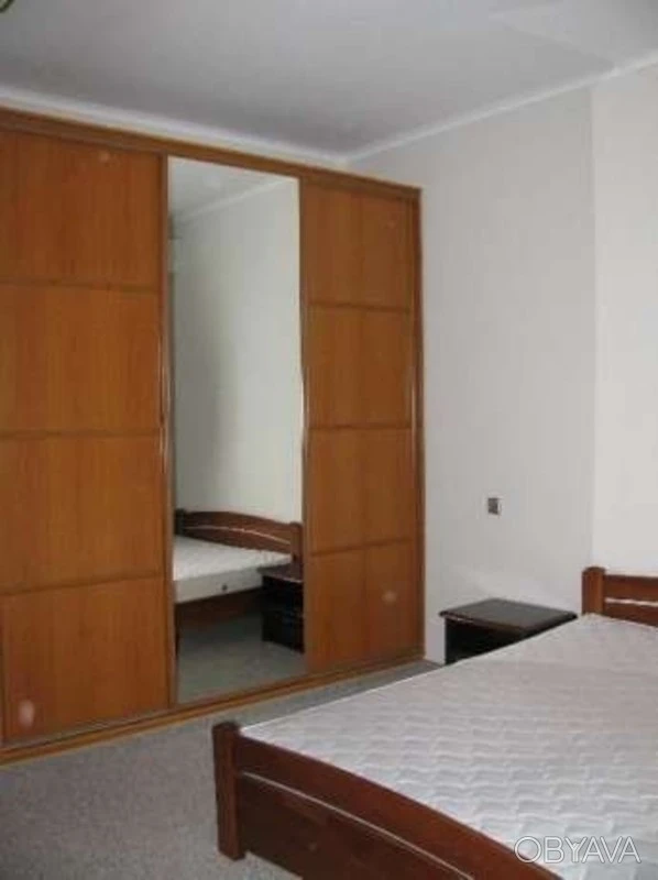 3-комнатная квартира, 180 кв.м