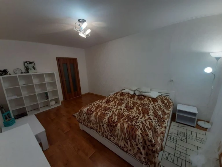 Довгострокова оренда, 2-к квартира, пр. Науки 55А